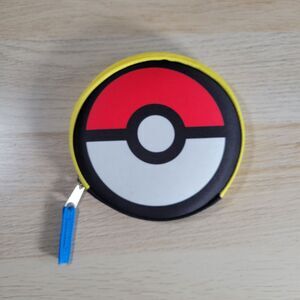 Pokémon Poké Ball Zippered Coin Change Pouch 5" Wallet Bioworld Pokemon Bag